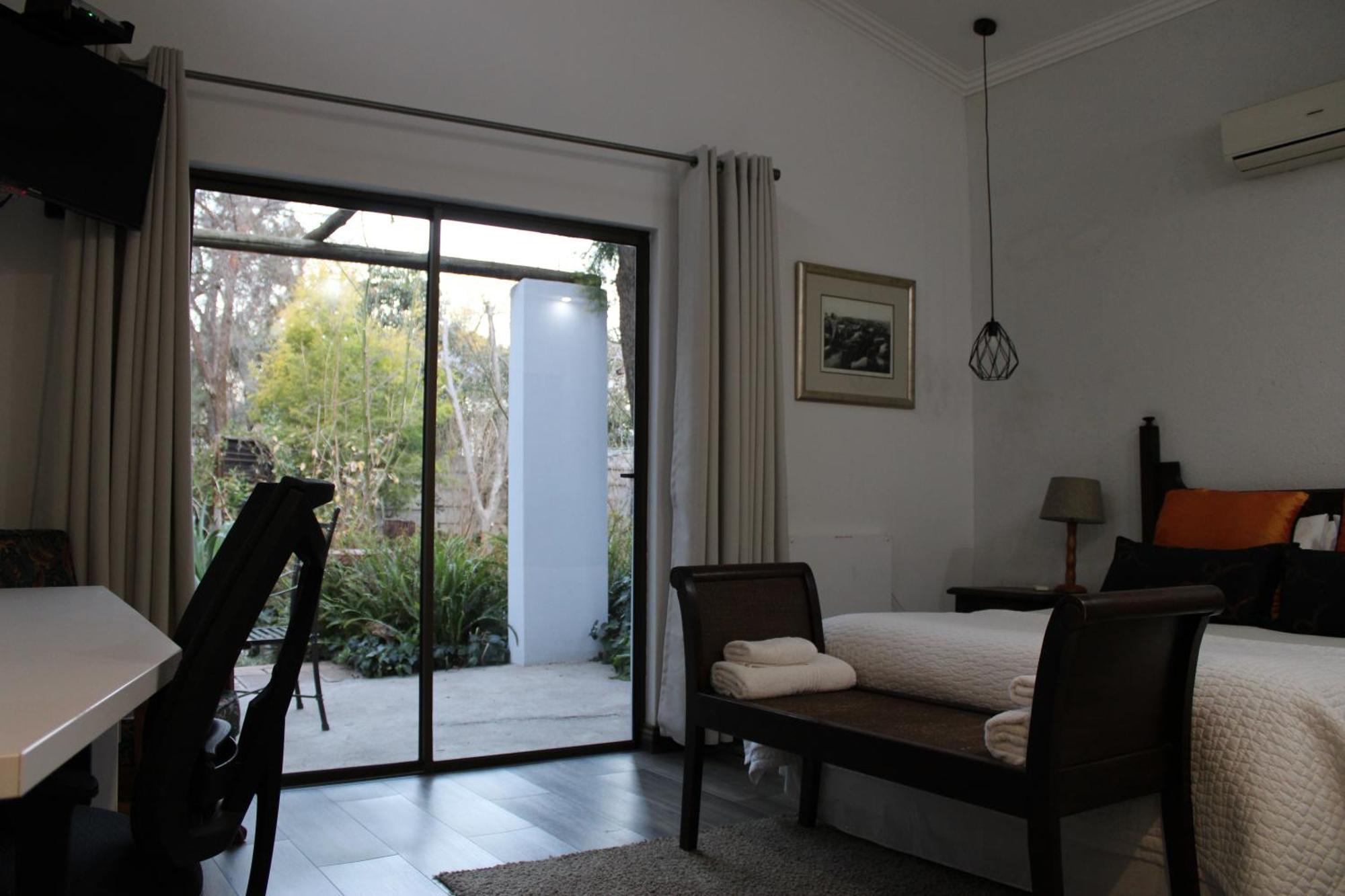 Jedidja Bed And Breakfast Bloemfontein Exterior photo